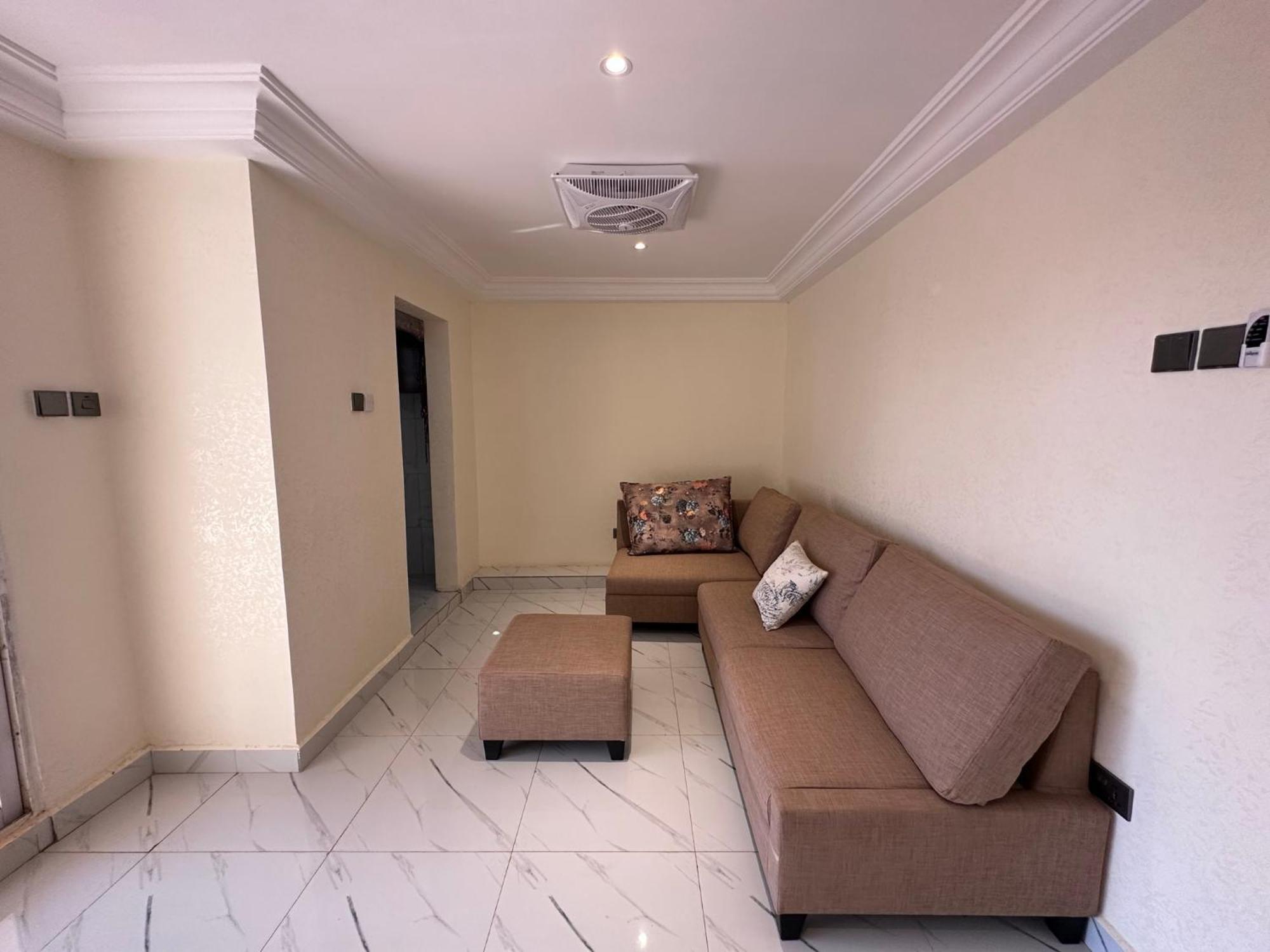 Apartments Plaza Hotel Kololi Exterior photo
